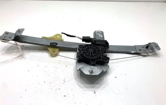Renault Clio IV Front door window regulator with motor 