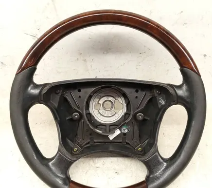 Mercedes-Benz E W210 Steering wheel 2104600303 A2104600303 2104600403