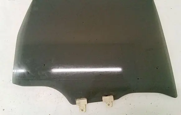 Rear door window glass