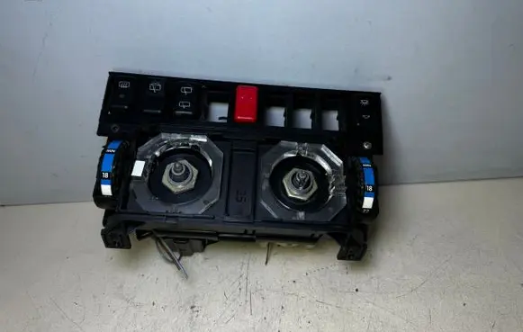 Mercedes-Benz E W124 Climate control unit 1248302585 1248210071