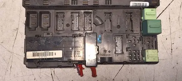 BMW X5 E53 Fuse module 518757109 8384525 09082002