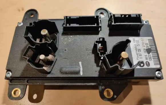 BMW 7 E65 E66 Power management control unit 8ES00827017 695702605 6957026