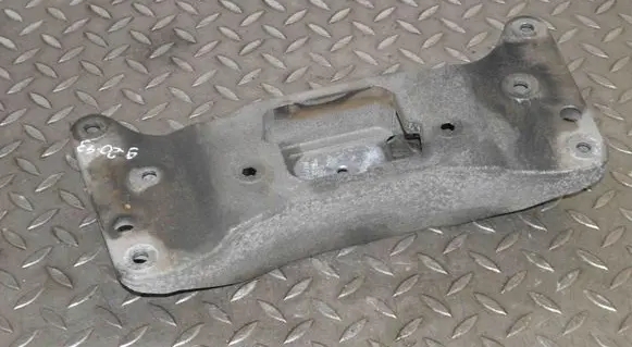 BMW 5 F10 F11 Gearbox mounting bracket 6781222