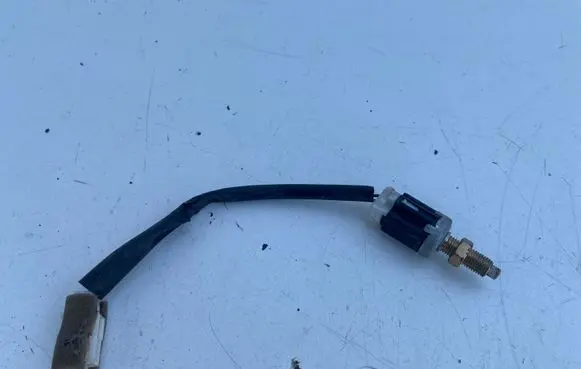 Toyota Carina T190 Sensor