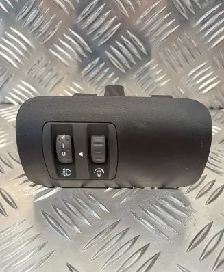 Renault Megane II Headlight level height control switch 8200176081B 8200095495B