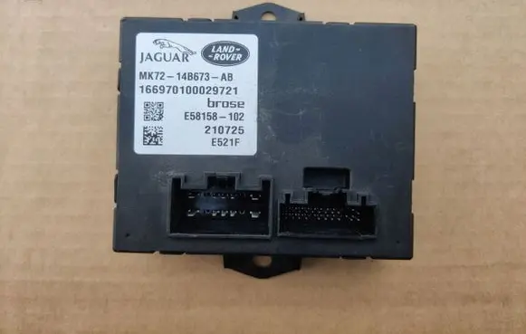 Land Rover Discovery 5 Tailgate/trunk control unit/module LR139896