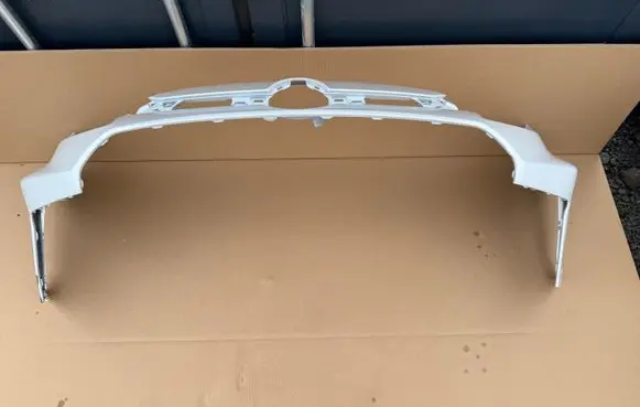 Toyota Yaris XP210 Front bumper 5211952G00