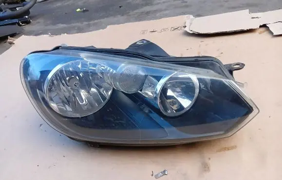 Volkswagen Golf VI Headlights/headlamps set 2012R