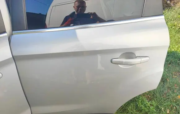 Ford Kuga I Rear door