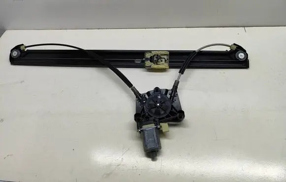 Volkswagen Crafter Front door window regulator with motor 8W0959801