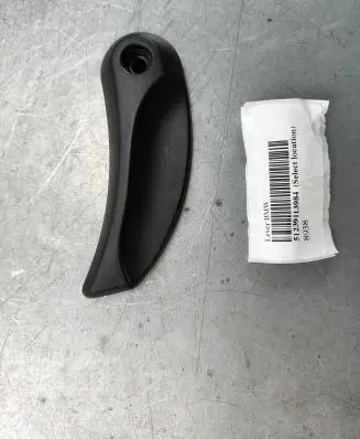 Engine bonnet (hood) release handle