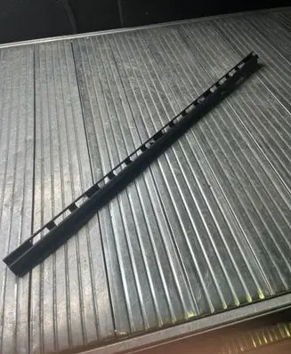 Audi A6 S6 C6 4F Front door rubber seal 4F0831346B