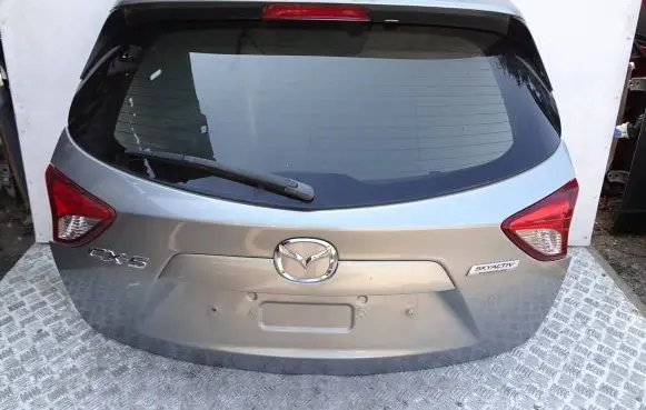 Mazda CX-5 Truck tailgate 