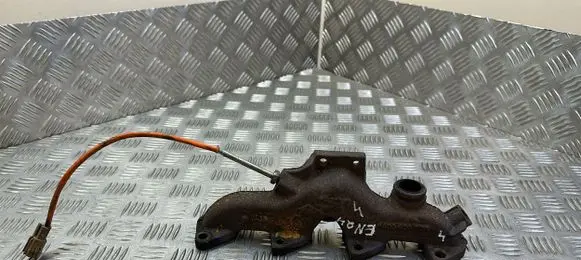 Nissan Juke I F15 Exhaust manifold 140042052R