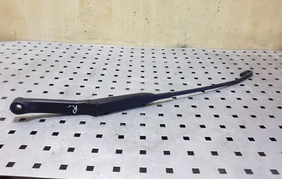 Audi A6 S6 C4 4A Front wiper blade arm 4A1955408A