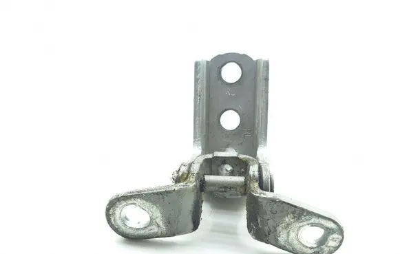 Hyundai Santa Fe Rear door lower hinge