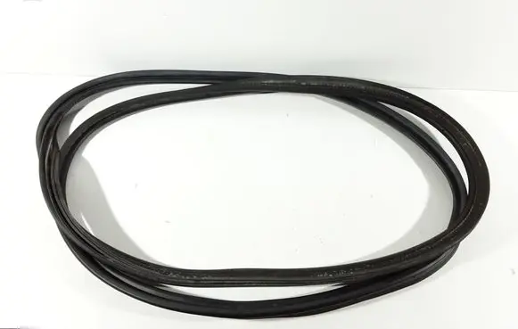 Trunk rubber seal (body)