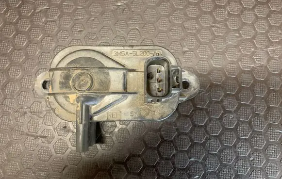 Volvo XC90 Exhaust gas pressure sensor 3M5A5L200AB