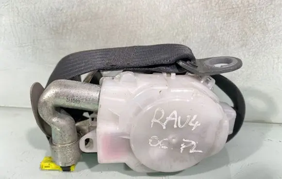 Toyota RAV 4 (XA30) Front seatbelt