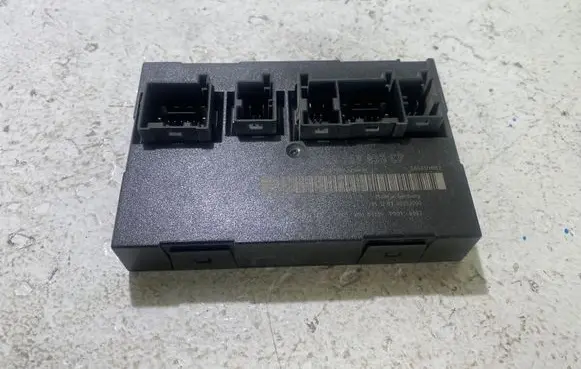 Volkswagen Touran I Comfort/convenience module 1K0959433CP 00082000 1207000825