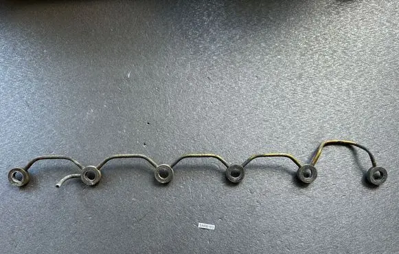 Nissan Patrol Y60 Fuel line pipe 16671V7211