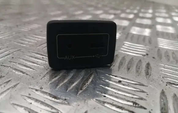 Citroen Jumper AUX in-socket connector 23705