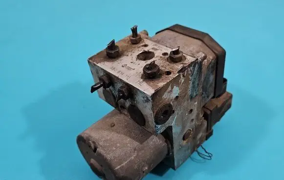 Volkswagen PASSAT B5.5 ABS Pump 0273004573 IMPRK1455840