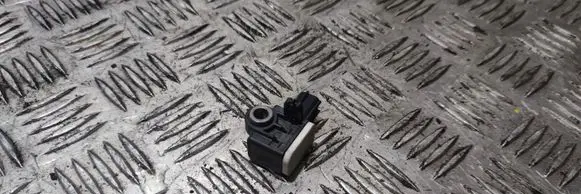 Volvo S60 Airbag deployment crash/impact sensor 31334336