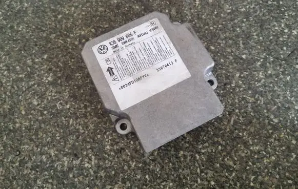 Volkswagen Golf V Airbag control unit/module 1C0909605F