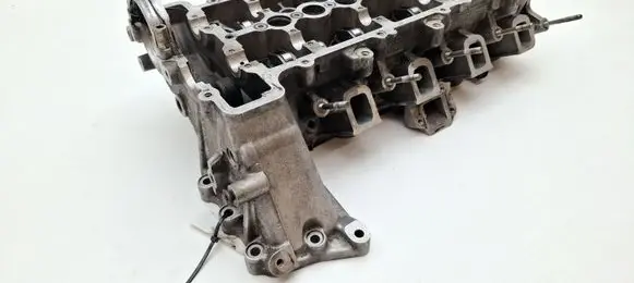 BMW 3 E90 E91 Engine head 012183TO 778587609 7785876