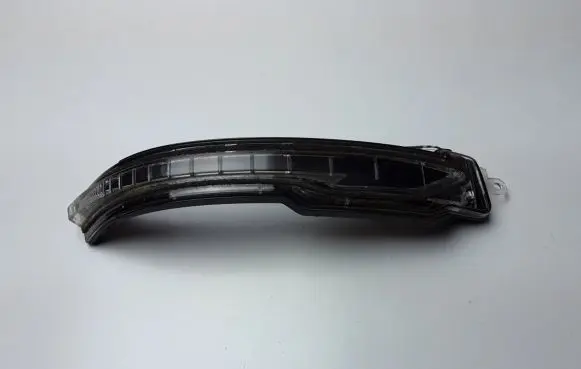 Nissan Navara D23 Mirror indicator light E9016460