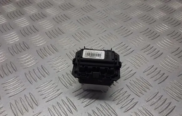 Renault Megane III Heater blower fan relay T1017845R