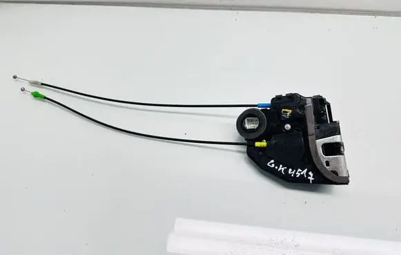 Toyota Auris E180 Rear door lock A084219