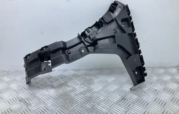 Audi Q3 8U Rear bumper mounting bracket 8U0807453A