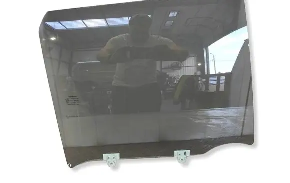 Nissan Juke I F15 Rear door window glass NISSANJUKE TWOJEAUTOWYSZKOW