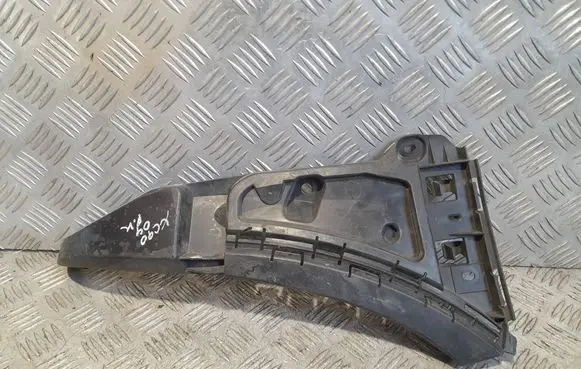 Volvo XC90 Front bumper mounting bracket 08620563
