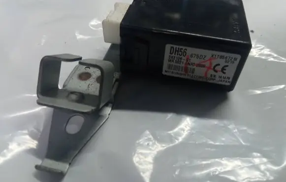 Mazda 2 Keyless (KESSY) go control unit/module DH56675DZ