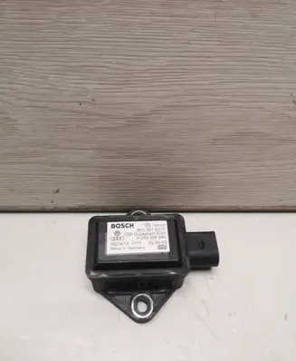 Volkswagen PASSAT B5.5 ESP acceleration yaw rate sensor 8E0907637A 0023813 0265005245