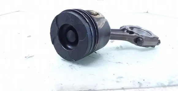 Opel Zafira B Piston with connecting rod