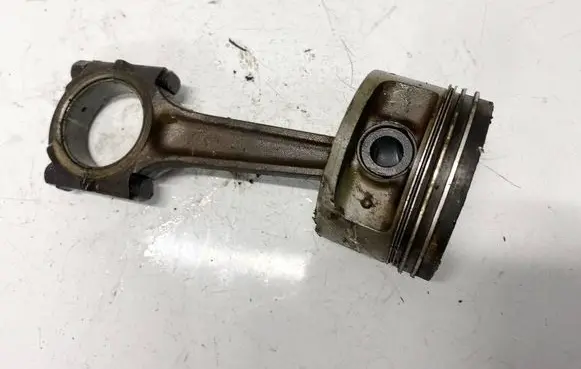 Peugeot 406 Piston with connecting rod 