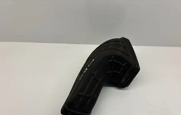 Audi A4 S4 B8 8K Air intake duct part 1021300S01