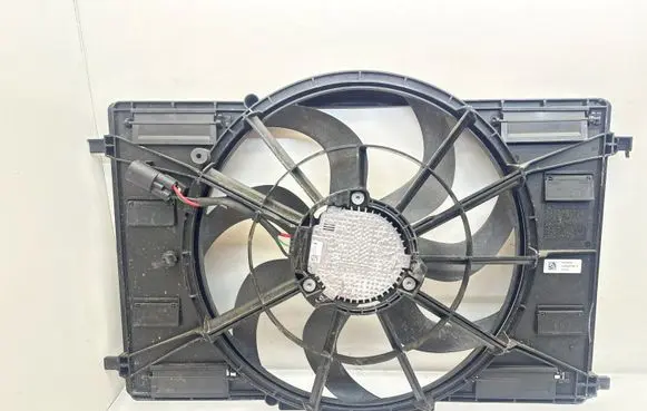 Volvo XC40 Electric radiator cooling fan 32339436