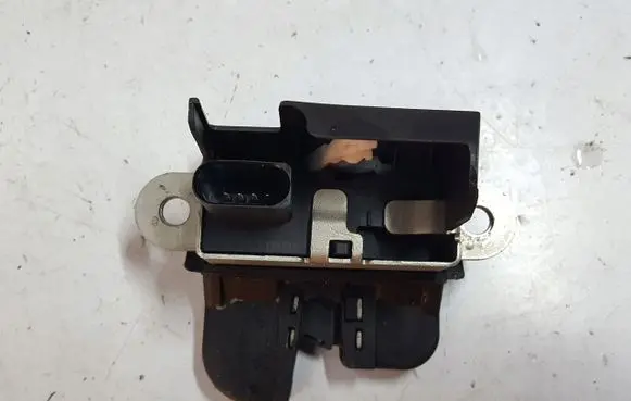 Tailgate/trunk/boot lock/catch/latch