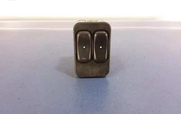 Opel Zafira A Electric window control switch 90561088