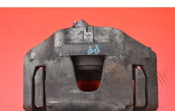 Volvo V40 Front brake caliper