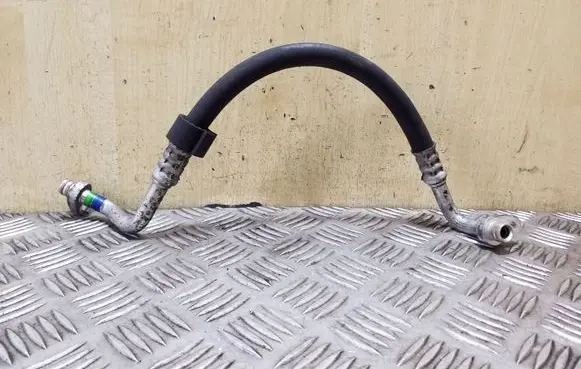 Air conditioning (A/C) pipe/hose