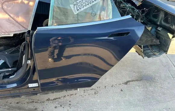 Tesla Model S Rear door