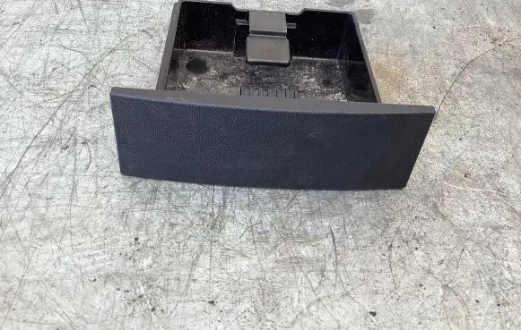 Cadillac CTS Ashtray (rear) C2GH13070