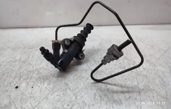 Clutch slave cylinder