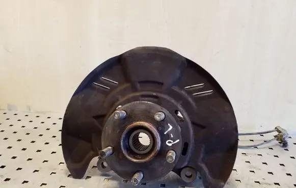 Subaru Outback Front wheel hub